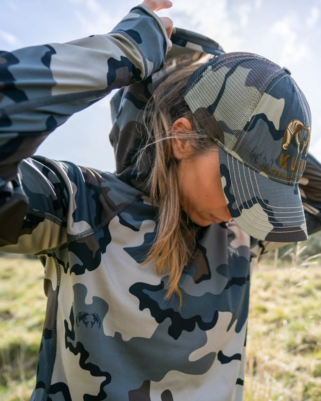 Women's Gila LS Hoodie | Vias