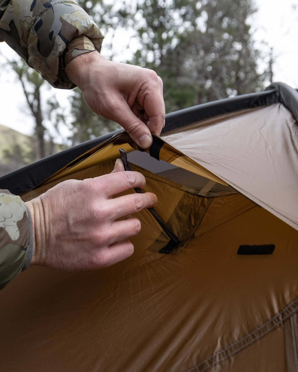 Mountain Star 3 Person Tent | Gunmetal-Camel